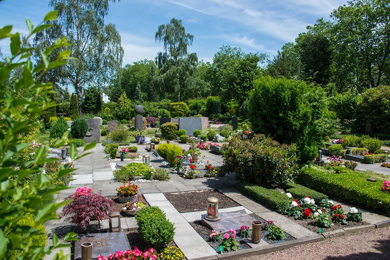 Friedhof Ratingen Gräber